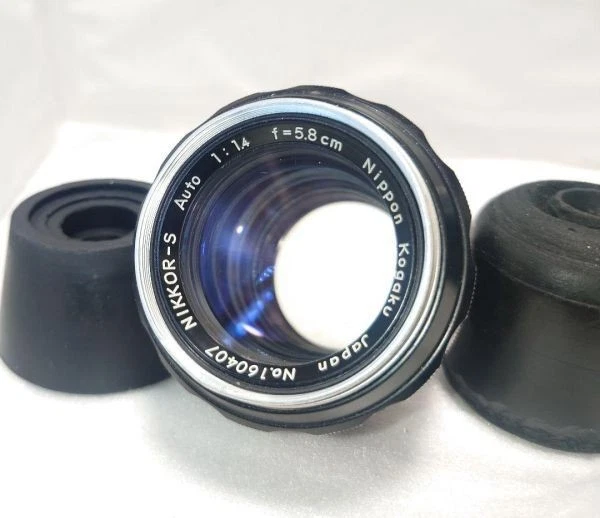 ニコン 58mm f/1.2 Ai-s AIS MF Lens #C340 Near Mint] Nikon