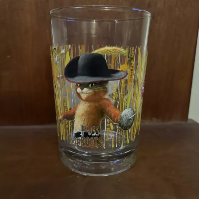 Vintage 2010 Puss In Boots Glass Mcdonalds collectible. Heavy Glass No Damage