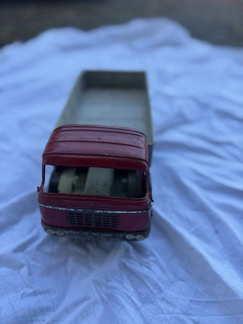 JOUSTRA TÔLE & PLASTIQUE CAMION BERLIET dépanneur, série mini