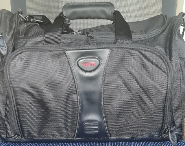 TUMI 525 C Boston Bag Black Ballistic Nylon Duffel Travel Bag ~ 19.5" x 12" x 10