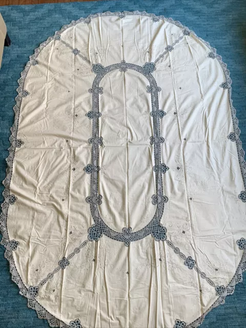 Vintage Ecru Linen & Bobbin Lace Oval Tablecloth 102” x 66”