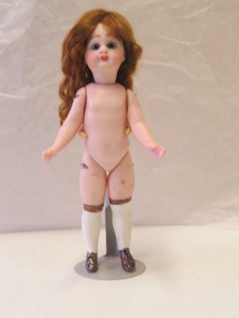Poupée Mignonnette Reproduction Jumeau – 14 Cm, Tête Bisque, Yeux Verre, Mohair Châtain