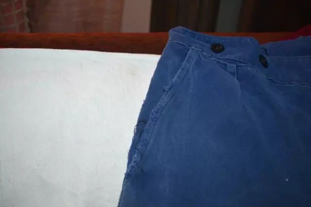 Vêtement ancien:Pantalon de travail coton bleu rapiécé ceinture dos"Unic" 3