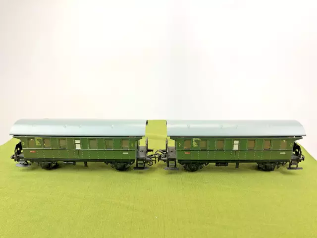 Märklin SpurH0 2 Personenwagen 2x 4002 /13