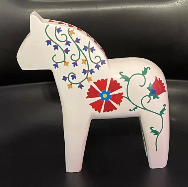 Vintage Wooden Dalarna Sweden White Dala Horse Red Flowers Large 7.5 Inch IKEA