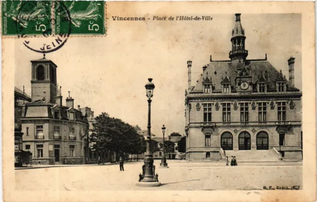 CPA Vincennes - Place de l'Hotel-de-Ville (259908)