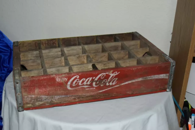 Vintage 24 slot wooden red  Yellow COCA COLA CRATE bottle holder  USA Rare!