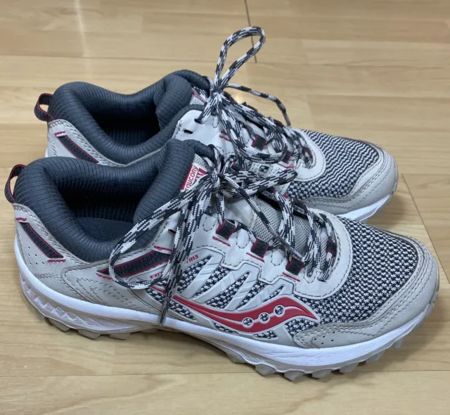 SAUCONY WOMENS EXCURSION TR13 Running Trail Shoes Gray Size 7.5 W/ Red ...