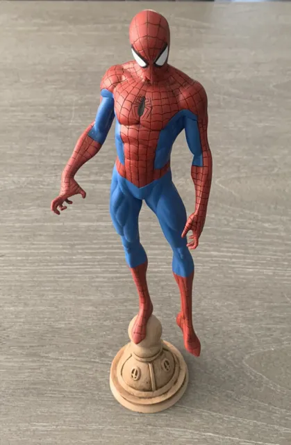 Marvel Gallery Spider-Man Diamond Select 9-Inch PVC Figure Statue