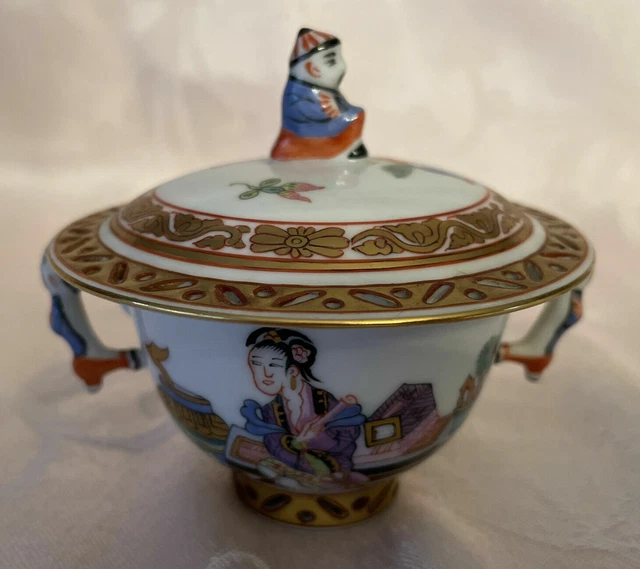Herend Ming Lidded Sugar Bowl 2oz. capacity Hand Reticulated 3355/MG.