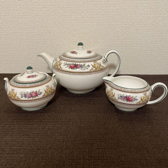 Wedgwood Columbia Enamel Teapot Sugar Pot Creamer