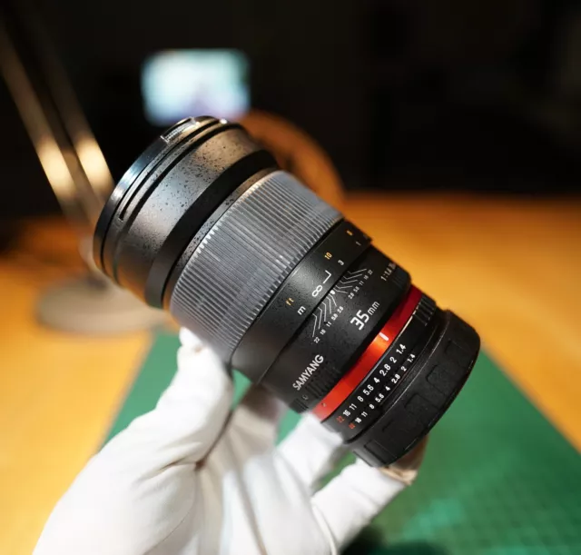 Samyang 35mm f1.4 for Nikon F mount with Focus Confirm Chip