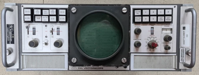 Tektronix 521A Pal Vectorscope Tektronix 521A Pal Vectorscope