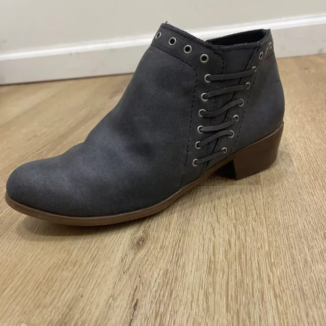 Minnetonka sales brenna boot