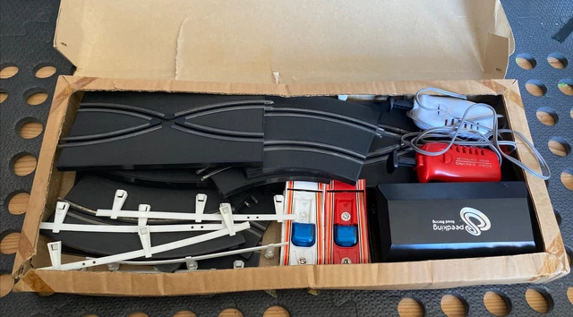 Vintage Speedking Hot Track Road Racing Race Track Rare Cars Boxed 2