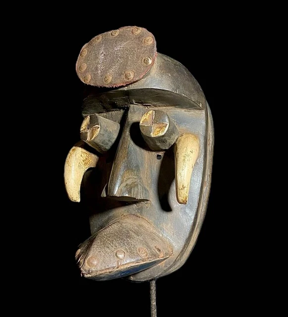 African Tribal Face Mask Wood Hand Carved Vintage Dan Kran Kaogle Mask-8311