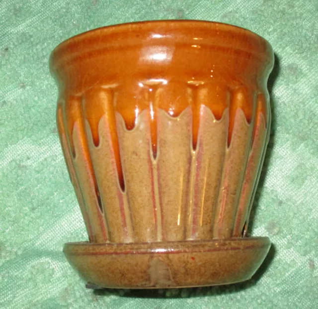 Vintage BROWN DRIP FLOWER POT Ribbed w Attached Saucer Unmarked Mccoy ? Unusual