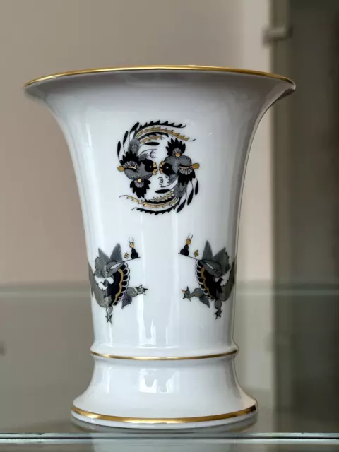 MEISSEN SCHWERTER  Trichter Vase reicher HOFDRACHE Schwarz 13,5 cm  1. WAHL  TOP