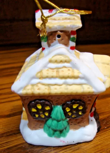 CHRISTMAS ORNAMENT Vtg Snow-Covered Cottage Ceramic House~Holiday Home Decor 858