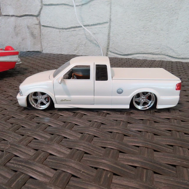 DUB CITY 2004 CHEVY S-10 XTREME ミニカー Jada Toys Dub City 2003 Chevy S10 Xtreme 1:24 Rare | eBay