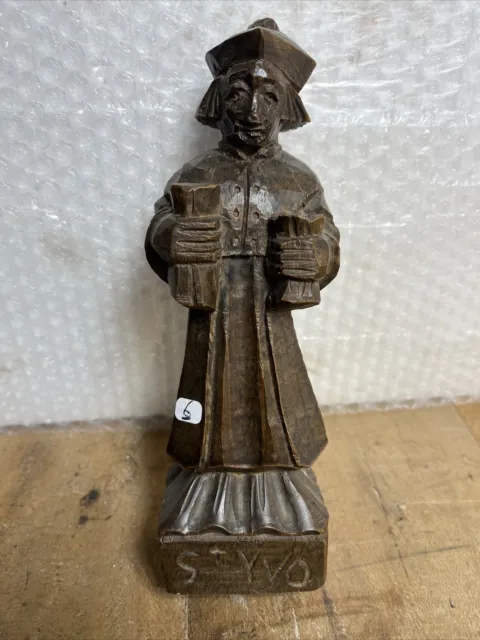 Saint Yvo en bois sculpté signé Yann  Statue Religieuse N.6