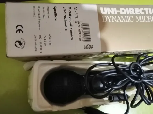 Microfono Dinamico Unidirezionale SOUNDMUSIC M-670 per  Karaoke con Cavo jack