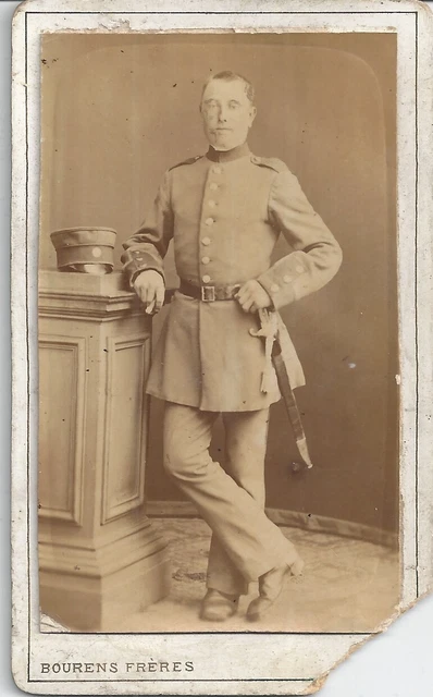 S063,CDV-Foto,Unteroffizier,Uniform,Säbel,Atelier Bourens Freres Metz,1.WK