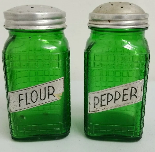 OWEN ILLINOIS GLASS CO HOOSIER CABINET GREEN WAFFLE SHAKERS 4 7/8" with Lids Jar