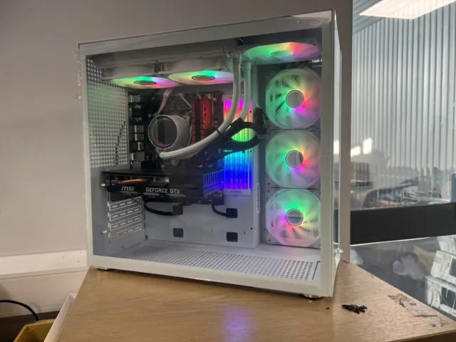 Weißes Case Gaming RGB PC Computer i7 QUAD 16GB 1TB SSD RTX 3050 8GB WLAN Win 11