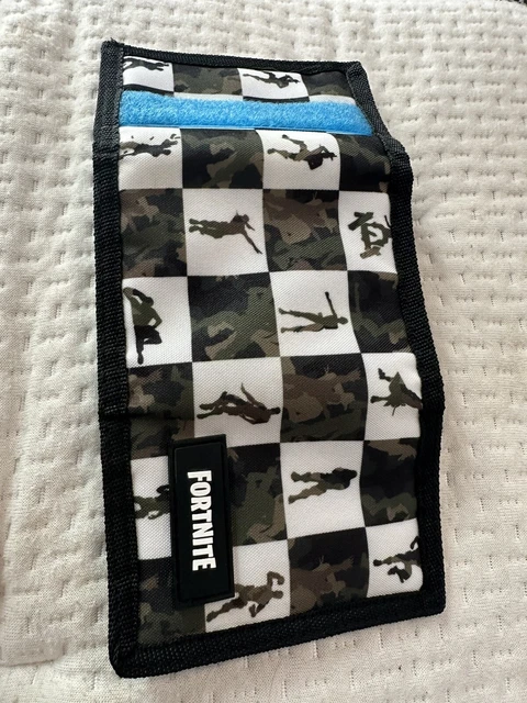 FORTNITE Graphic Checkered Wallet