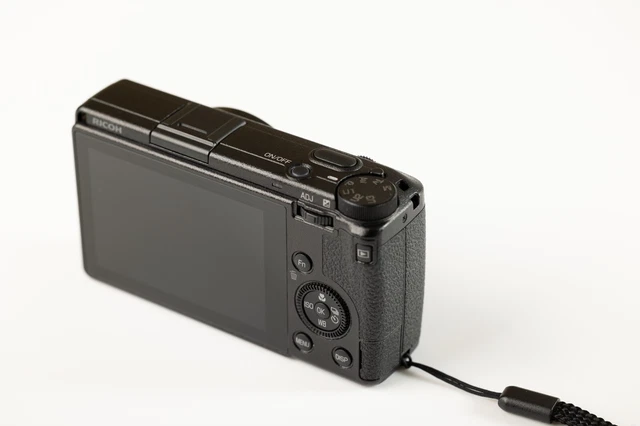 Ricoh GR IIIx Compact Digital Camera (MINT! barely used) Free case included! 7