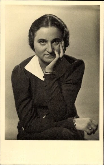 Foto Ak Schauspielerin Karola Bender, Spielzeit 1936/37 Essen,... - 3950835