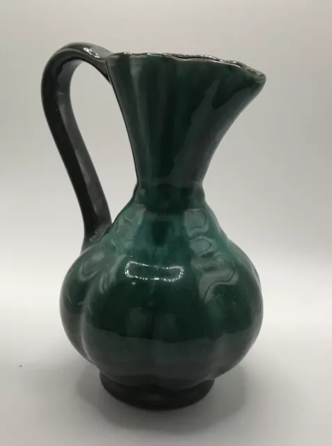 Beautiful Vintage Unmarked Blue mountain Canadian pottery  jug