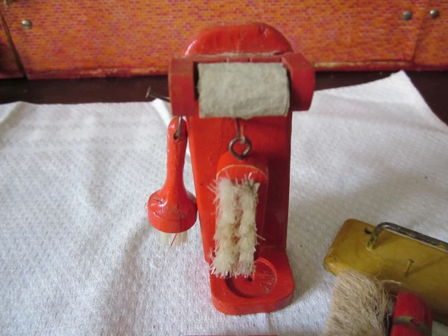 Puppenstuben Zubehör 50 ziger Jahre Besen Schrubber Kehrblech Klobürste Handtuch 2
