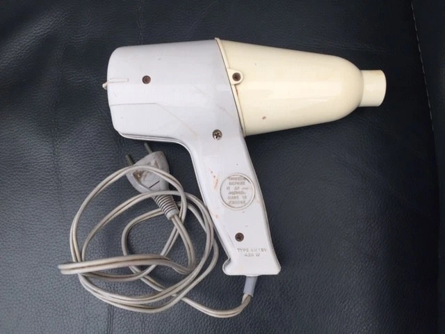 2 Sèche-cheveux, Moulinex - Label Emmaüs