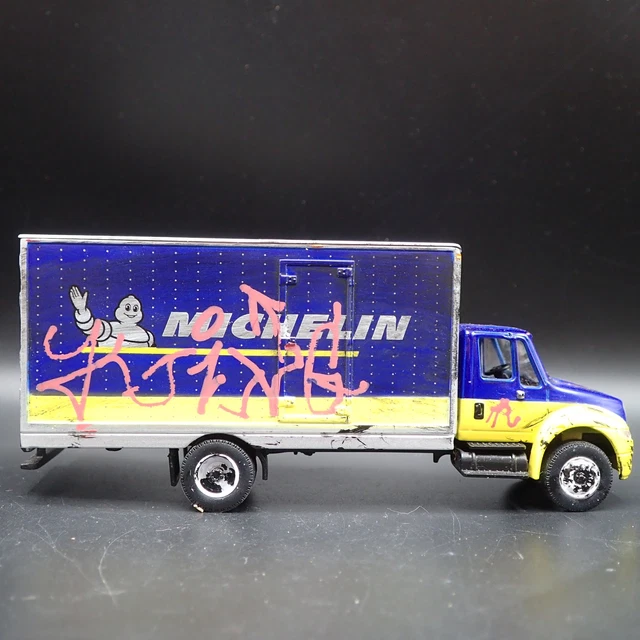 Camion International Durastar 2013 Avec Pneus Michelin - Modèle Réduit Greenlight 1:64