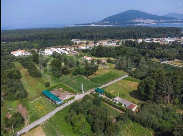terrain constructible avec permis de construire