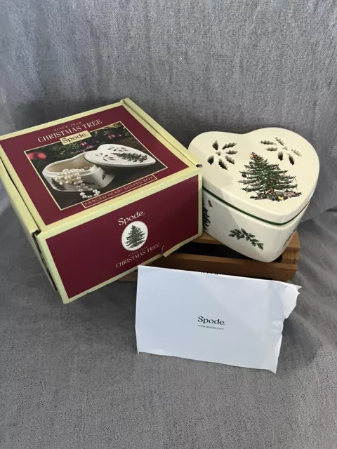 ”‌Spode Christmas Tree Pierced Heart Porcelain Lidded Trinket Box Holiday