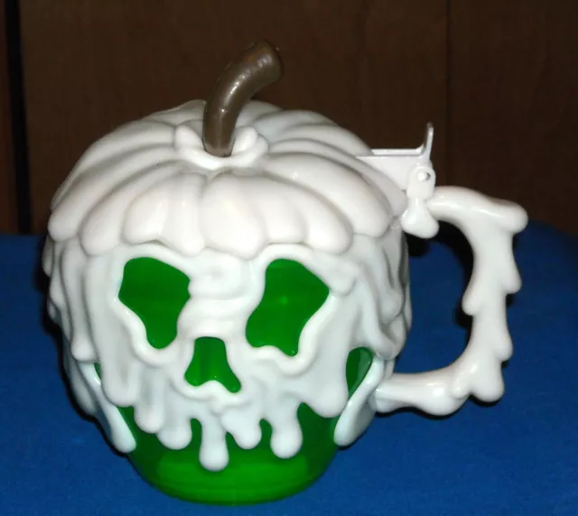 Disney Parks Snow White Green Glow-in-the-Dark Evil Queen Poison Apple Mug READ!