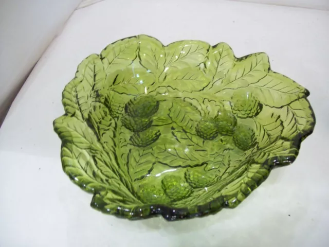 Vintage Avacado Green Glass Bowl Berry Strawberry Serving Dish