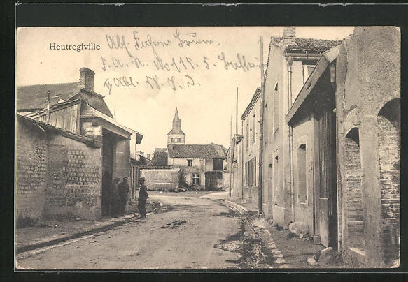 CPA Heutregiville, vue de la rue gegen Kirchturm 1916