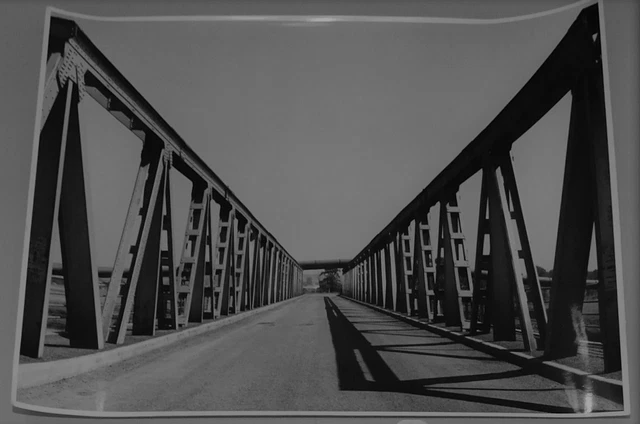 GRANDE PHOTO D'ART ANNEES 50 PONT METALLIQUE 30X40cm SNAPSHOT .10à30% DE REMISE