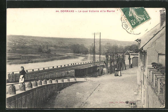 CPA Dormans, Le Quai Voltaire and the Marne