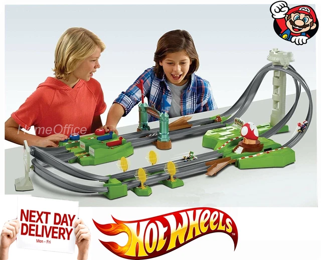 HOT WHEELS NINTENDO Mario Kart Circuit Track Set Yoshi Princess Peach