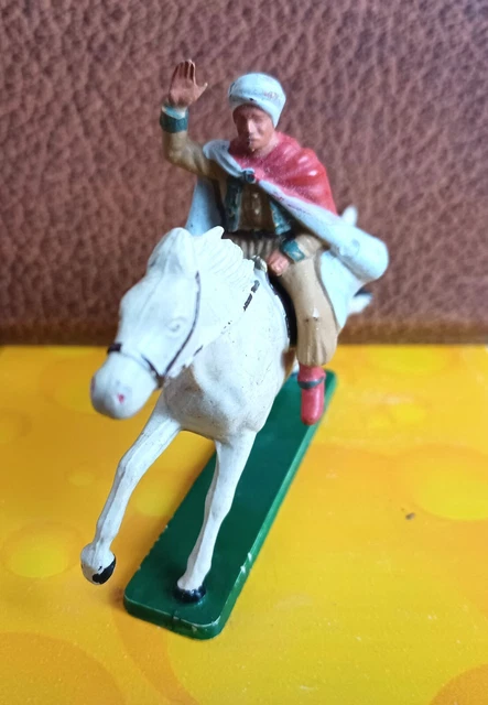Cavalier saharien starlux 1/32 ème