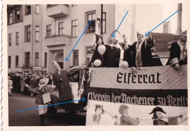 altes Foto von 1958 Karneval in Berlin, Verein der Aachener zu Berlin Elferrat