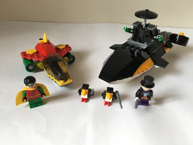 LEGO BATMAN SET 7885 Robin's Scuba Jet Attack Of The Penguin