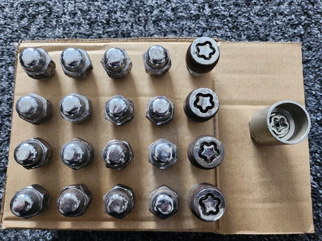 GENUINE HYUNDAI LOCKING WHEEL NUT BOLT KEY HEX 19mm 19.99