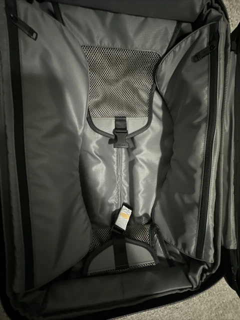 TUMI Alpha 3 Continental Dual Access Carry On 4 Wheel Expandable Travel Bag Blue 11