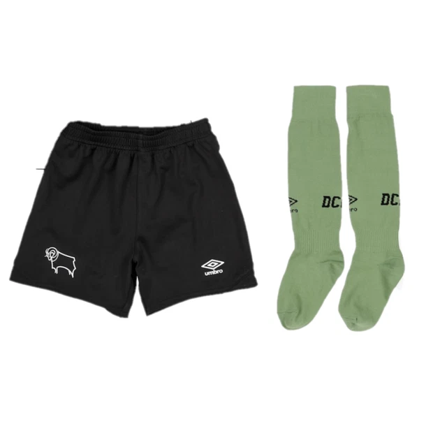 Set da calcio Derby County (taglia 2-3y) Umbro set pantaloncini e calzini per bambini - Nuovo
